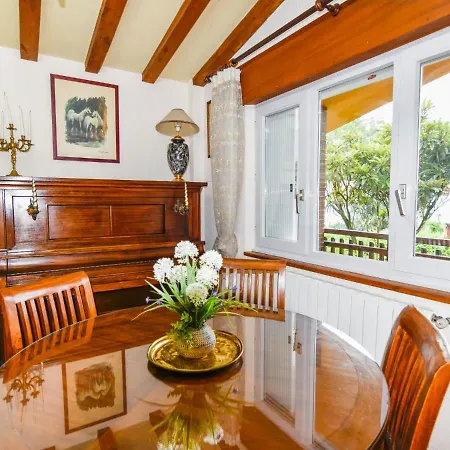 Preciosa Casa Con Espectacular Jardin * Pamanes